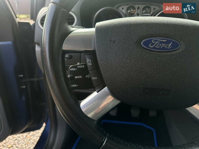Синий Форд Фокус, объемом двигателя 1.8 л и пробегом 228 тыс. км за 6000 $, фото 30 на Automoto.ua