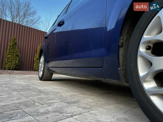 Синий Форд Фокус, объемом двигателя 1.6 л и пробегом 243 тыс. км за 6100 $, фото 11 на Automoto.ua