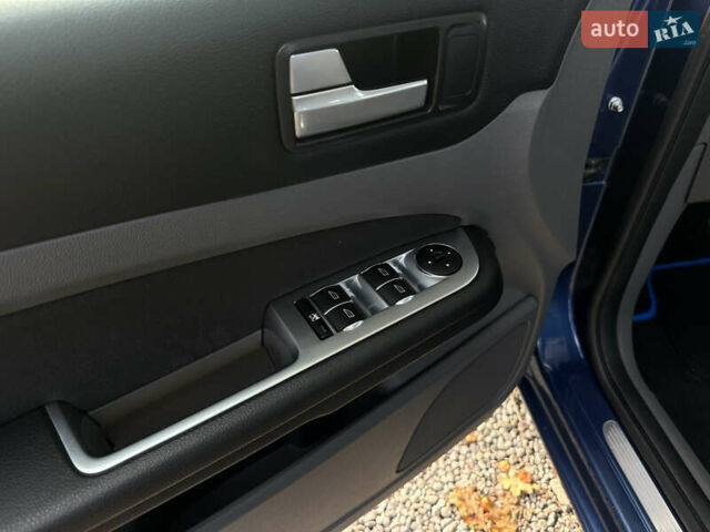 Синий Форд Фокус, объемом двигателя 1.8 л и пробегом 228 тыс. км за 6000 $, фото 23 на Automoto.ua