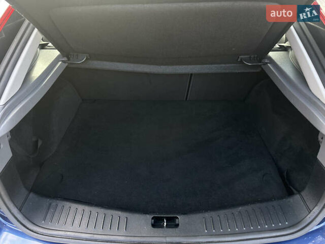 Синий Форд Фокус, объемом двигателя 1.8 л и пробегом 228 тыс. км за 6000 $, фото 40 на Automoto.ua