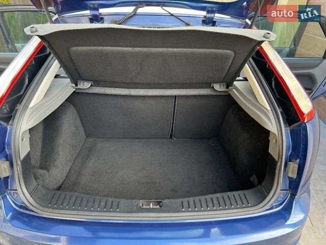 Синий Форд Фокус, объемом двигателя 1.6 л и пробегом 243 тыс. км за 6100 $, фото 46 на Automoto.ua