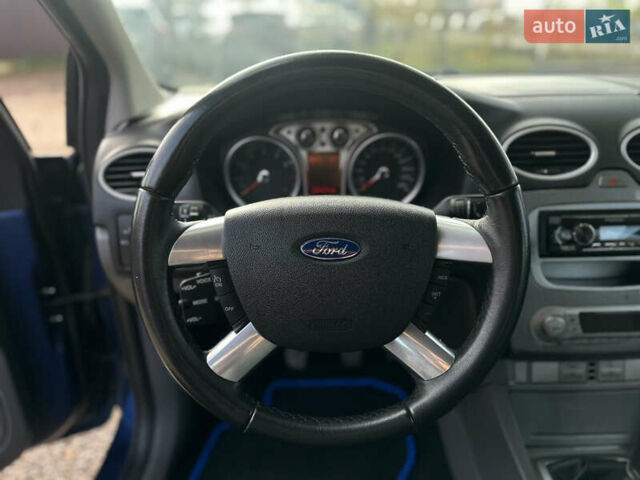 Синий Форд Фокус, объемом двигателя 1.8 л и пробегом 228 тыс. км за 6000 $, фото 29 на Automoto.ua