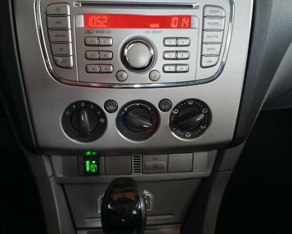 Синий Форд Фокус, объемом двигателя 2 л и пробегом 244 тыс. км за 6200 $, фото 7 на Automoto.ua