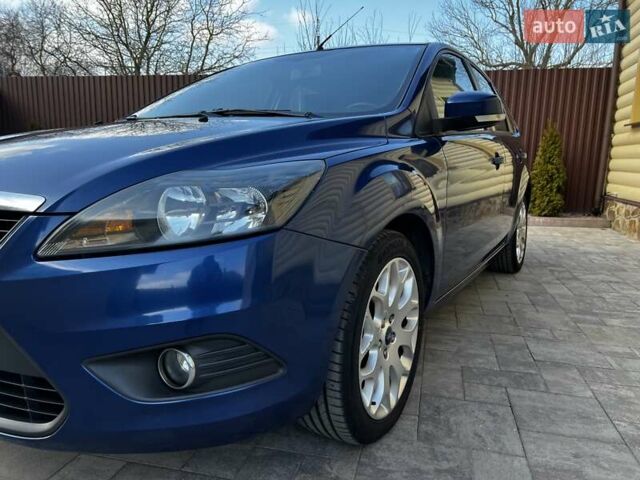 Синий Форд Фокус, объемом двигателя 1.6 л и пробегом 243 тыс. км за 6100 $, фото 7 на Automoto.ua