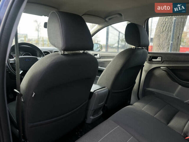 Синий Форд Фокус, объемом двигателя 1.8 л и пробегом 228 тыс. км за 6000 $, фото 36 на Automoto.ua