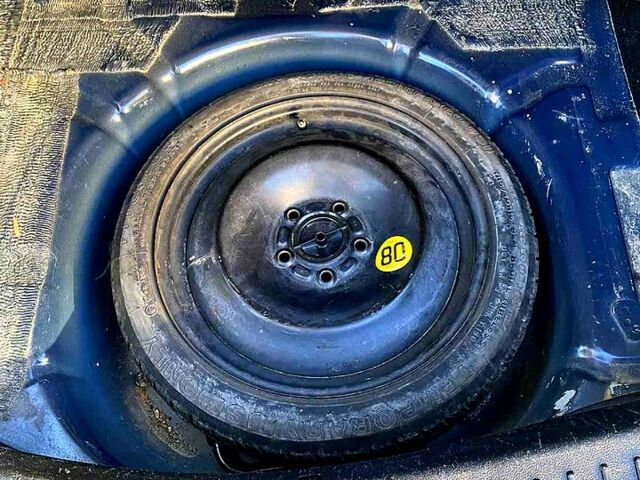 Синій Форд Фокус, об'ємом двигуна 1.6 л та пробігом 261 тис. км за 6000 $, фото 7 на Automoto.ua