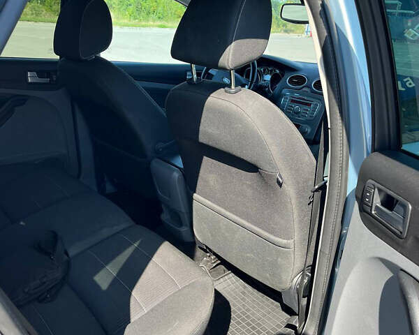 Синій Форд Фокус, об'ємом двигуна 1.56 л та пробігом 274 тис. км за 5950 $, фото 16 на Automoto.ua