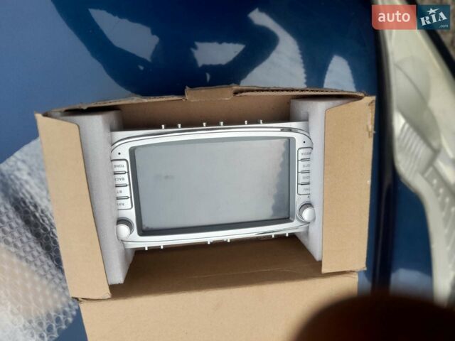 Синій Форд Фокус, об'ємом двигуна 1.8 л та пробігом 230 тис. км за 5350 $, фото 4 на Automoto.ua
