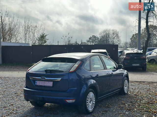 Синий Форд Фокус, объемом двигателя 1.8 л и пробегом 228 тыс. км за 6000 $, фото 21 на Automoto.ua