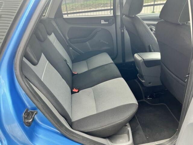 Синий Форд Фокус, объемом двигателя 2 л и пробегом 207 тыс. км за 6400 $, фото 7 на Automoto.ua