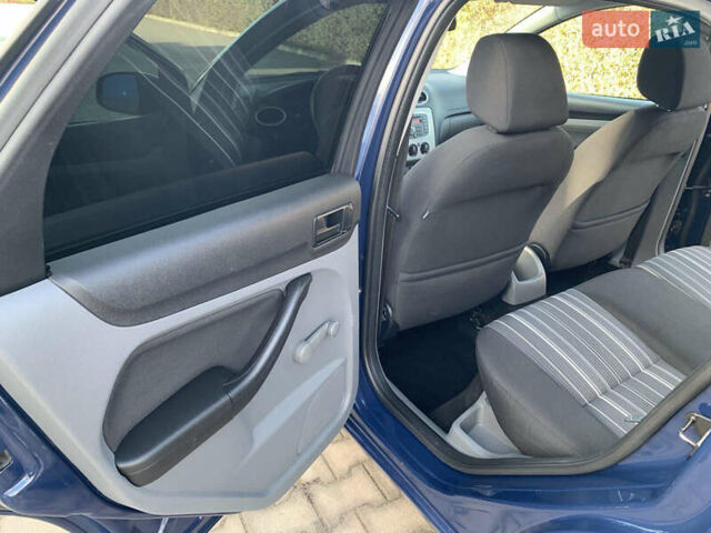 Синий Форд Фокус, объемом двигателя 1.4 л и пробегом 195 тыс. км за 4999 $, фото 30 на Automoto.ua