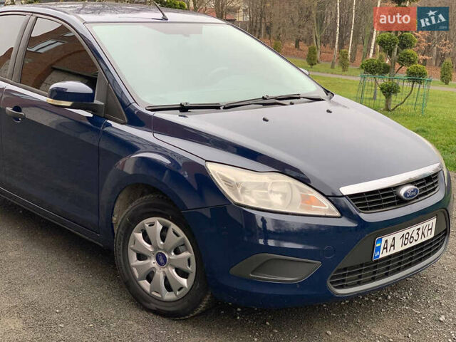 Синий Форд Фокус, объемом двигателя 1.4 л и пробегом 195 тыс. км за 4600 $, фото 22 на Automoto.ua