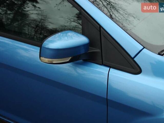 Синій Форд Фокус, об'ємом двигуна 2 л та пробігом 108 тис. км за 8500 $, фото 25 на Automoto.ua