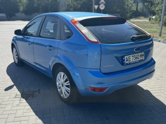 Синий Форд Фокус, объемом двигателя 1.6 л и пробегом 220 тыс. км за 5600 $, фото 2 на Automoto.ua