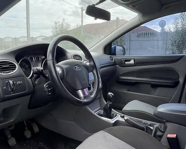 Синий Форд Фокус, объемом двигателя 2 л и пробегом 168 тыс. км за 6200 $, фото 7 на Automoto.ua