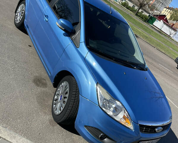 Синий Форд Фокус, объемом двигателя 1.6 л и пробегом 160 тыс. км за 5200 $, фото 3 на Automoto.ua