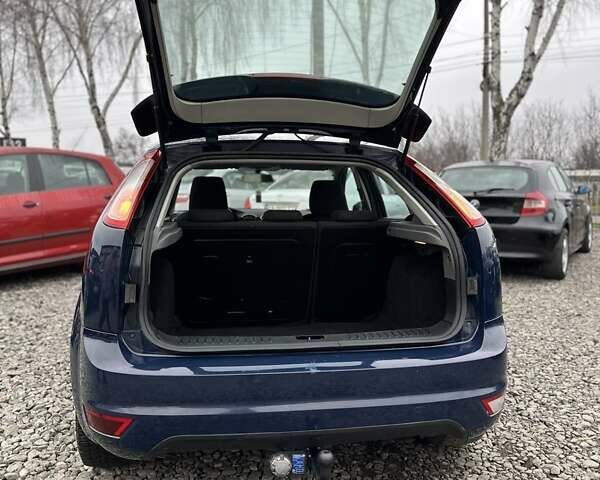 Синій Форд Фокус, об'ємом двигуна 1.6 л та пробігом 293 тис. км за 5300 $, фото 7 на Automoto.ua