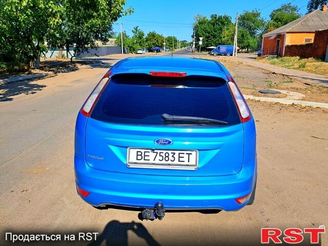 Синий Форд Фокус, объемом двигателя 1.6 л и пробегом 258 тыс. км за 6700 $, фото 4 на Automoto.ua