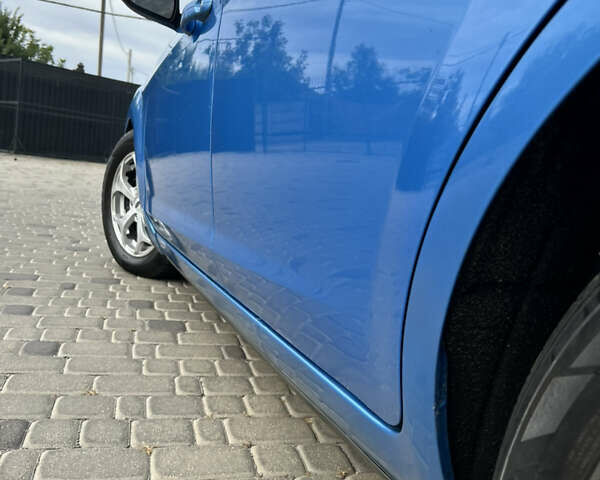 Синій Форд Фокус, об'ємом двигуна 2 л та пробігом 208 тис. км за 6800 $, фото 9 на Automoto.ua