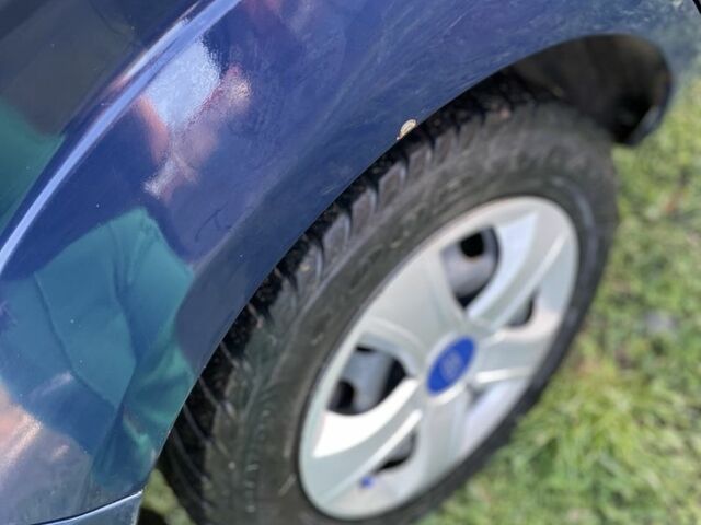 Синий Форд Фокус, объемом двигателя 1.4 л и пробегом 200 тыс. км за 4900 $, фото 8 на Automoto.ua