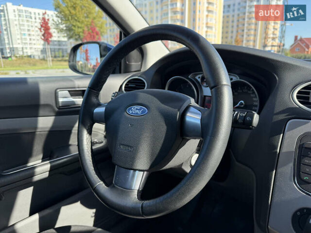 Синий Форд Фокус, объемом двигателя 1.6 л и пробегом 93 тыс. км за 5350 $, фото 23 на Automoto.ua