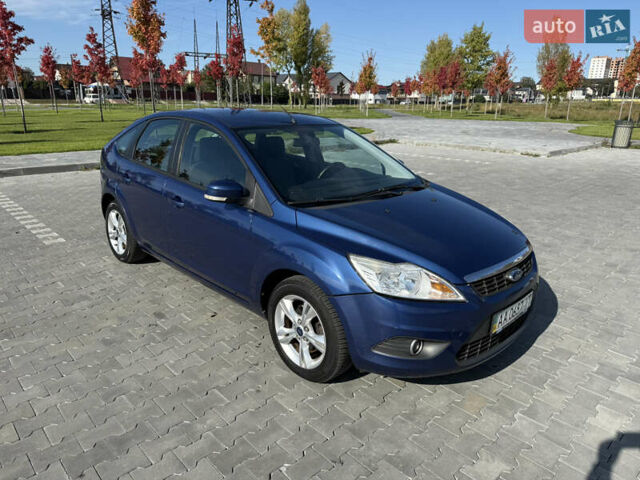 Синий Форд Фокус, объемом двигателя 1.6 л и пробегом 93 тыс. км за 5350 $, фото 1 на Automoto.ua