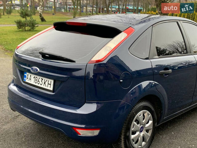 Синий Форд Фокус, объемом двигателя 1.4 л и пробегом 195 тыс. км за 4600 $, фото 15 на Automoto.ua