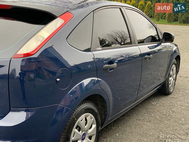 Синий Форд Фокус, объемом двигателя 1.4 л и пробегом 195 тыс. км за 4600 $, фото 16 на Automoto.ua