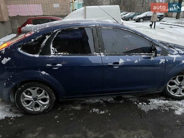 Синій Форд Фокус, об'ємом двигуна 1.6 л та пробігом 290 тис. км за 5700 $, фото 2 на Automoto.ua