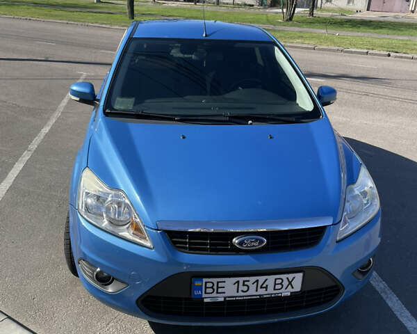 Синий Форд Фокус, объемом двигателя 1.6 л и пробегом 160 тыс. км за 5200 $, фото 1 на Automoto.ua