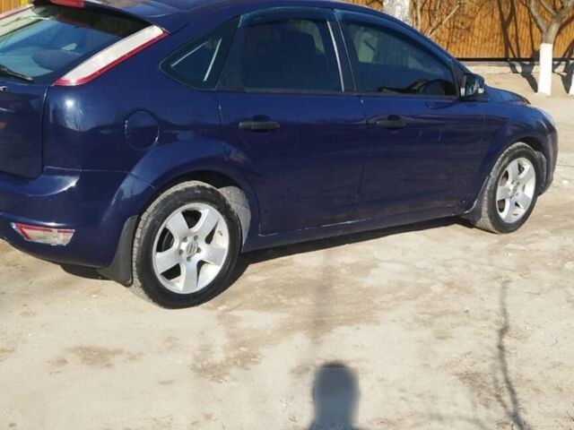 Синій Форд Фокус, об'ємом двигуна 1.4 л та пробігом 240 тис. км за 4010 $, фото 1 на Automoto.ua