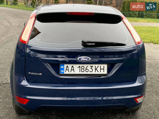 Синий Форд Фокус, объемом двигателя 1.4 л и пробегом 195 тыс. км за 4600 $, фото 8 на Automoto.ua