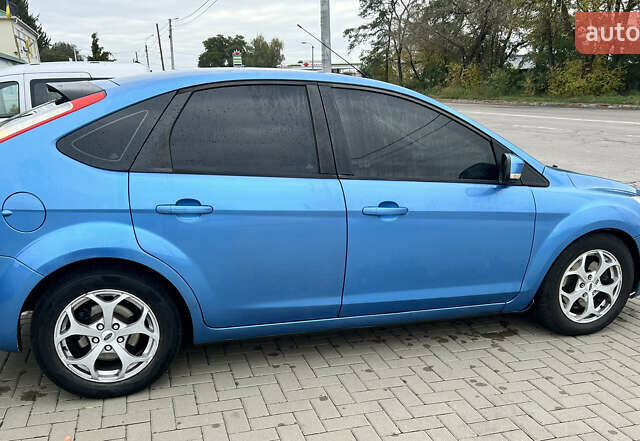 Синій Форд Фокус, об'ємом двигуна 2 л та пробігом 208 тис. км за 6800 $, фото 4 на Automoto.ua