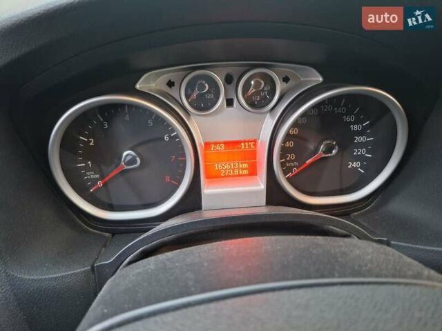 Синий Форд Фокус, объемом двигателя 1.6 л и пробегом 165 тыс. км за 6100 $, фото 6 на Automoto.ua