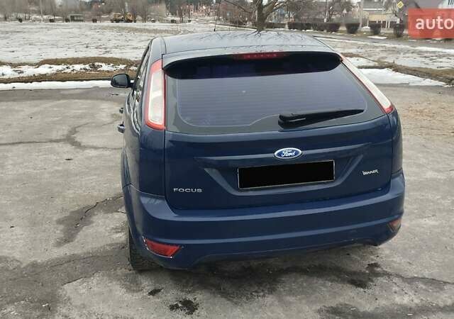Синий Форд Фокус, объемом двигателя 1.39 л и пробегом 135 тыс. км за 5500 $, фото 3 на Automoto.ua