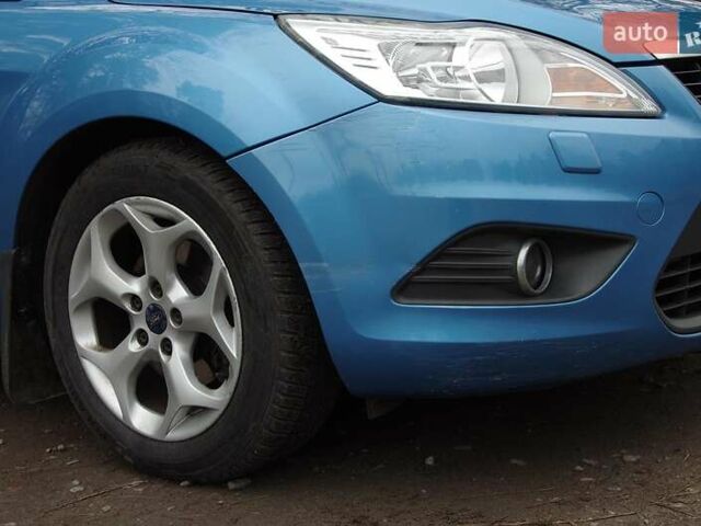 Синій Форд Фокус, об'ємом двигуна 2 л та пробігом 108 тис. км за 8500 $, фото 15 на Automoto.ua