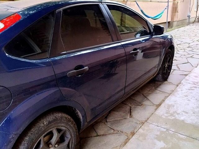 Форд Фокус 2010 в Мукачеве на Automoto.ua Синий Форд Фокус, объемом двигателя 1.4 л и пробегом 190 тыс. км за 5500 $, фото 3 на Automoto.ua