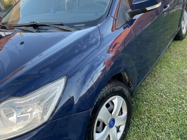 Синий Форд Фокус, объемом двигателя 1.4 л и пробегом 200 тыс. км за 4900 $, фото 2 на Automoto.ua