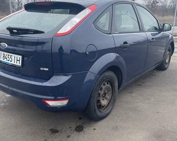 Синий Форд Фокус, объемом двигателя 1.6 л и пробегом 277 тыс. км за 5400 $, фото 3 на Automoto.ua