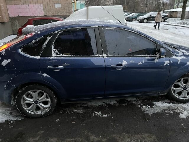 Синий Форд Фокус, объемом двигателя 1.6 л и пробегом 257 тыс. км за 5700 $, фото 3 на Automoto.ua