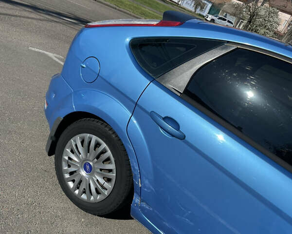 Синий Форд Фокус, объемом двигателя 1.6 л и пробегом 160 тыс. км за 5200 $, фото 4 на Automoto.ua