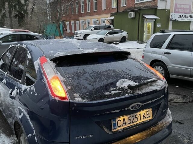 Синий Форд Фокус, объемом двигателя 1.6 л и пробегом 257 тыс. км за 5700 $, фото 5 на Automoto.ua