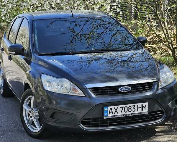 Синий Форд Фокус, объемом двигателя 1.4 л и пробегом 220 тыс. км за 5500 $, фото 1 на Automoto.ua