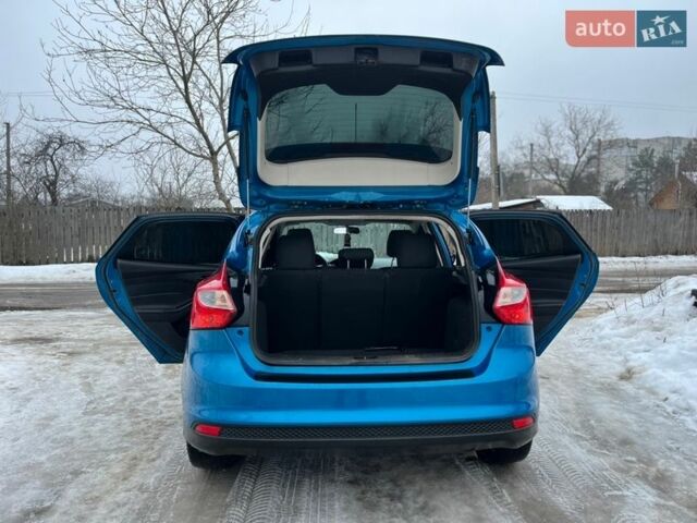 Синій Форд Фокус, об'ємом двигуна 2 л та пробігом 179 тис. км за 6200 $, фото 11 на Automoto.ua