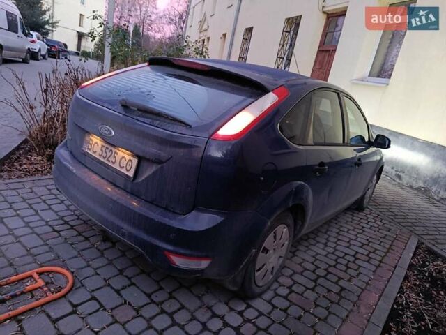 Синий Форд Фокус, объемом двигателя 1.4 л и пробегом 170 тыс. км за 4500 $, фото 6 на Automoto.ua