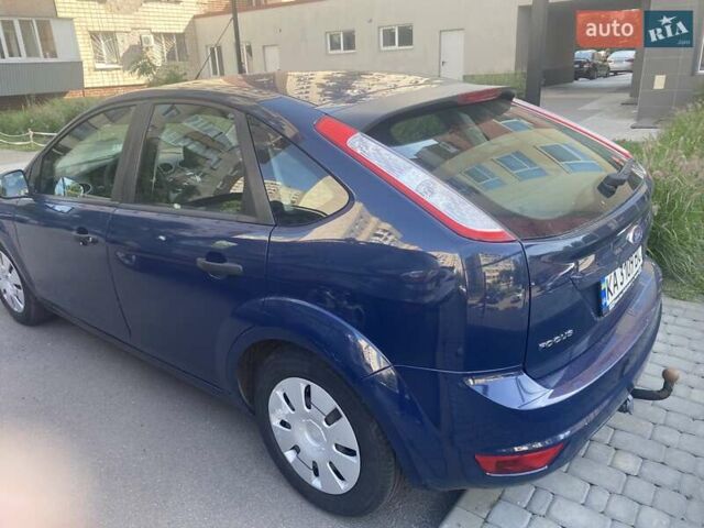 Синій Форд Фокус, об'ємом двигуна 1.39 л та пробігом 111 тис. км за 6000 $, фото 17 на Automoto.ua