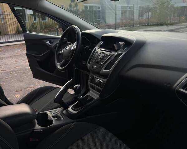 Синий Форд Фокус, объемом двигателя 1.6 л и пробегом 240 тыс. км за 7000 $, фото 8 на Automoto.ua