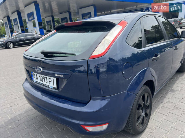 Синий Форд Фокус, объемом двигателя 1.4 л и пробегом 300 тыс. км за 4100 $, фото 4 на Automoto.ua