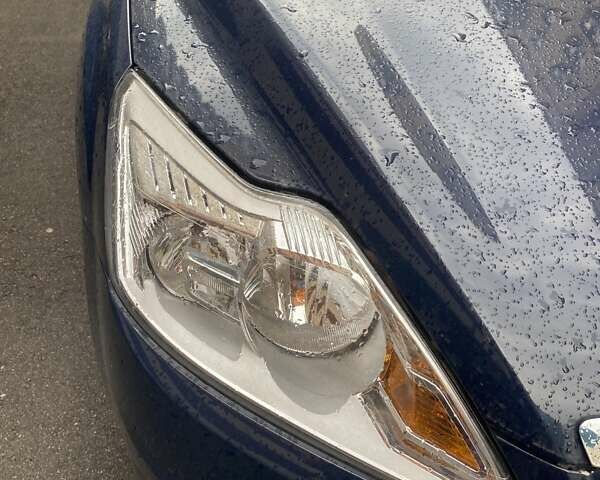 Синій Форд Фокус, об'ємом двигуна 1.39 л та пробігом 111 тис. км за 6000 $, фото 9 на Automoto.ua