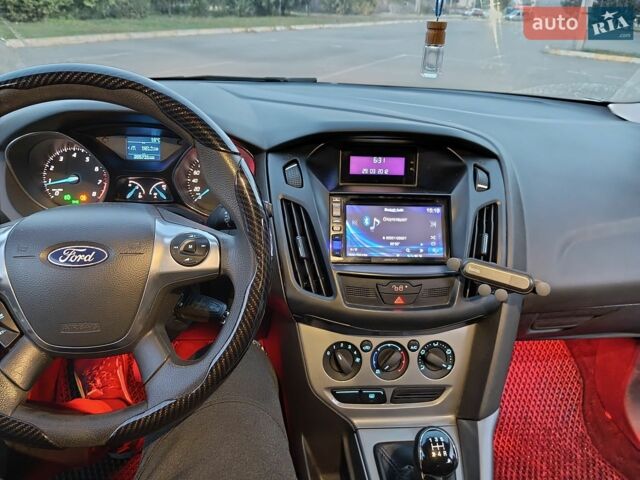 Синий Форд Фокус, объемом двигателя 1.6 л и пробегом 209 тыс. км за 7400 $, фото 18 на Automoto.ua